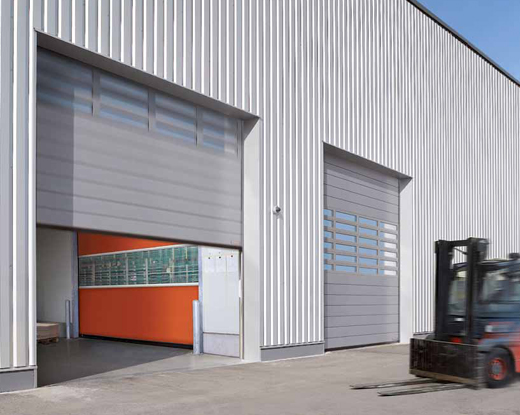 High speed roller door