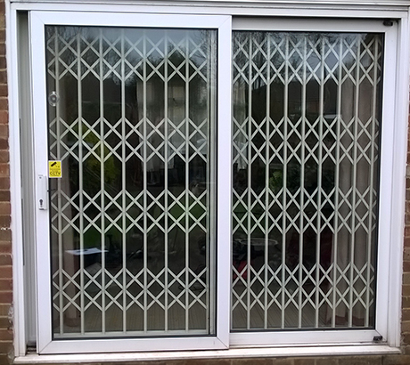 Manual Retractable Grilles